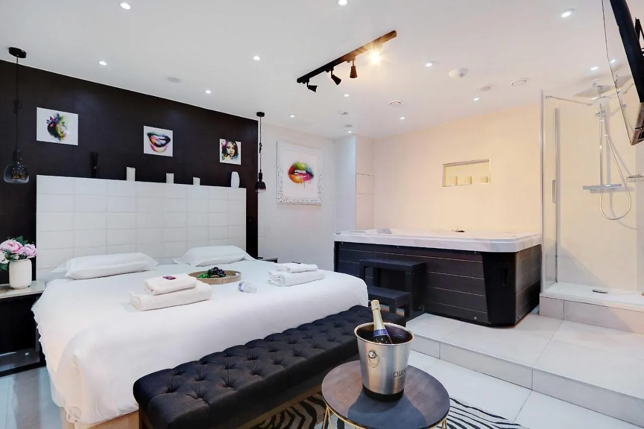 Cmg Residence Montmartre location