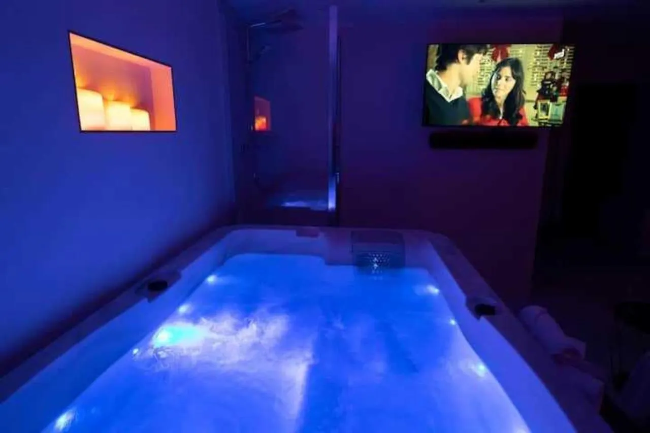 Cmg Residence Montmartre Paris France