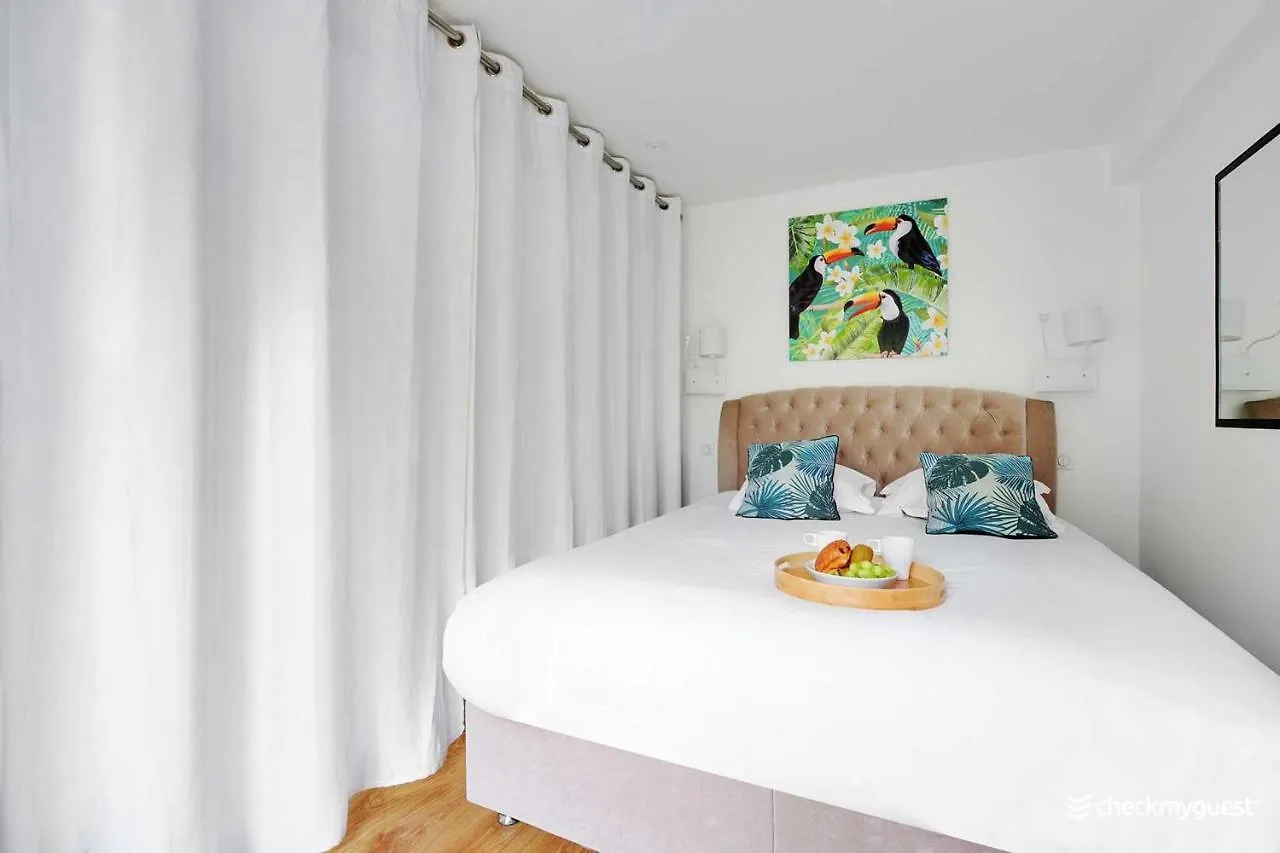 Cmg Residence Montmartre Paris France